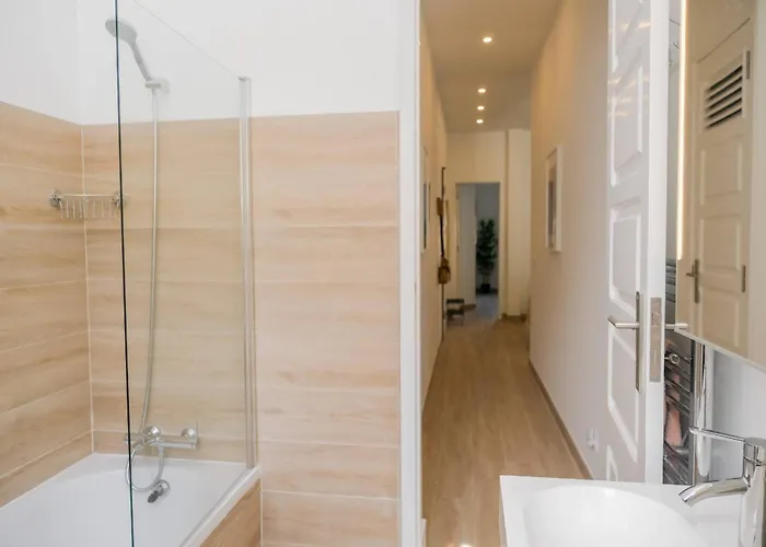 Like-home-t1 Apt-the Counstryside In The